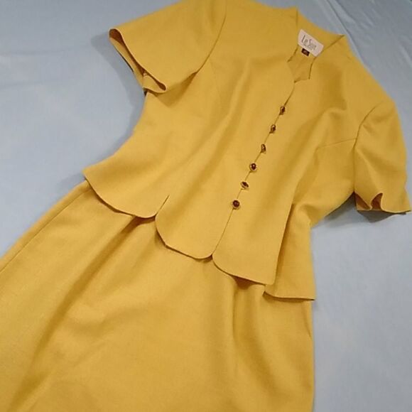2PC Le Suit PETITE TOWSuit , Shirt Yalow Women Size 16 - Picture 2 of 14